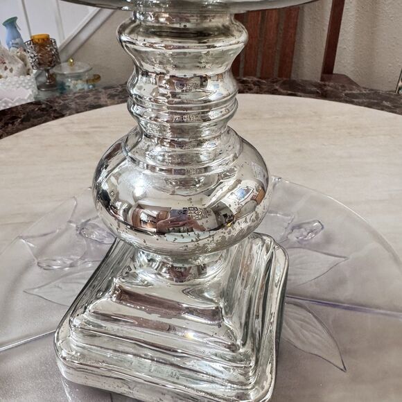 Pottery Barn Antique Mercury Glass Pillar Candle Holder 9"x 5” Medium Stunning - Picture 4 of 9